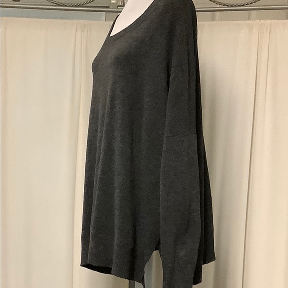 L’Agence oversized boat neck thin knit sweater pullover - Picture 2 of 9